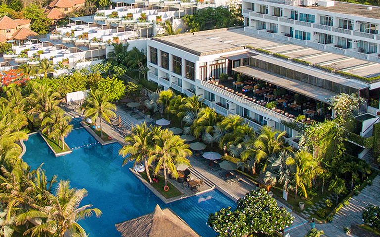 The Cliff Resort & Residences